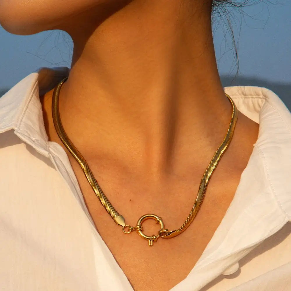 Serpentine charm chain