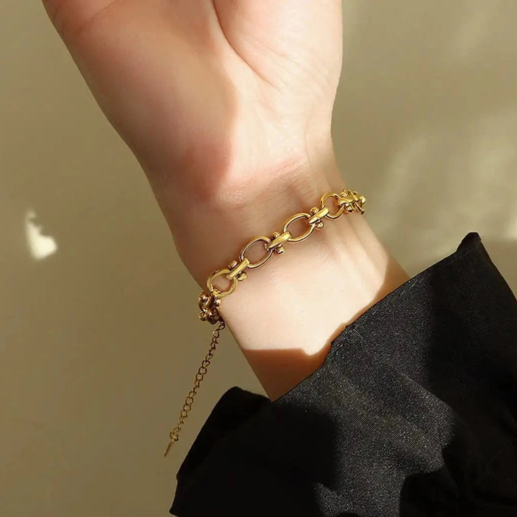 Divided Links bracelet