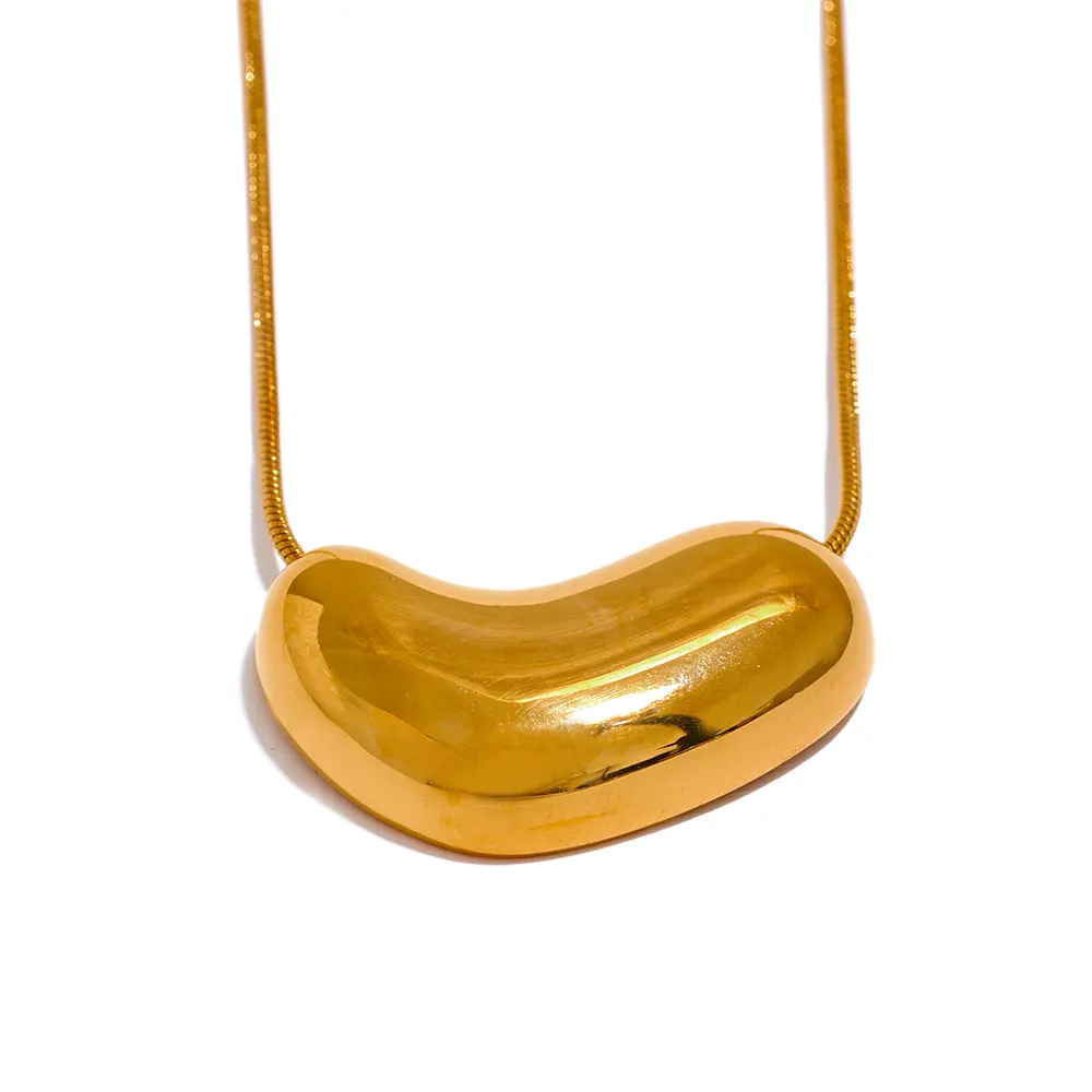 Heartbean necklace