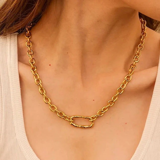Classic Link necklace