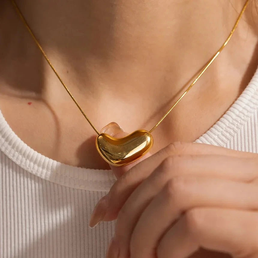 Heartbean necklace
