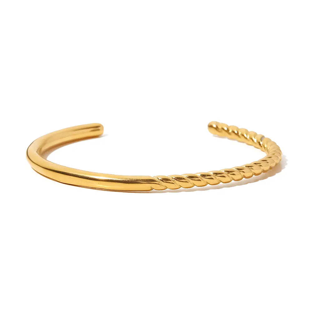 Levie bangle