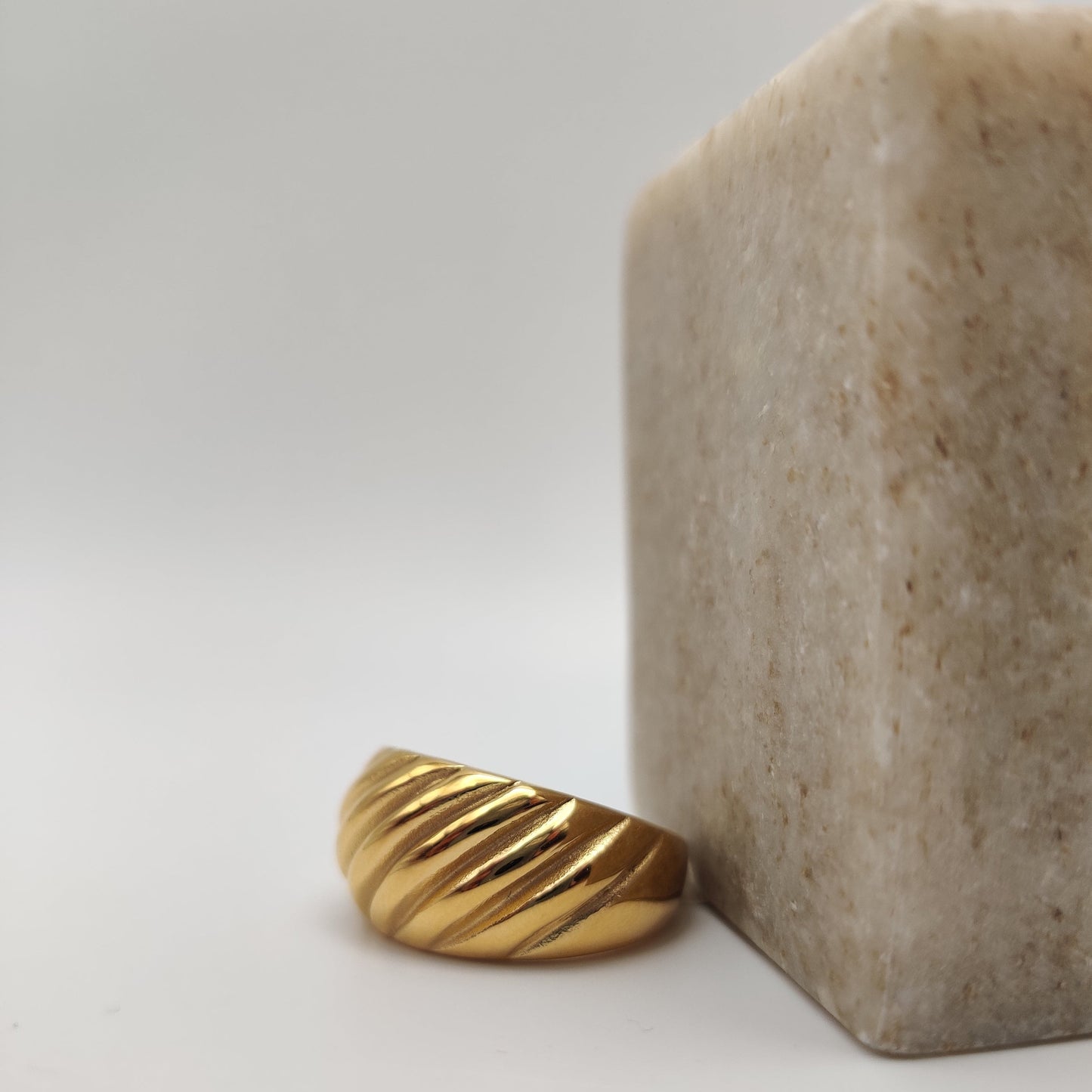 Ribbed Dome ring