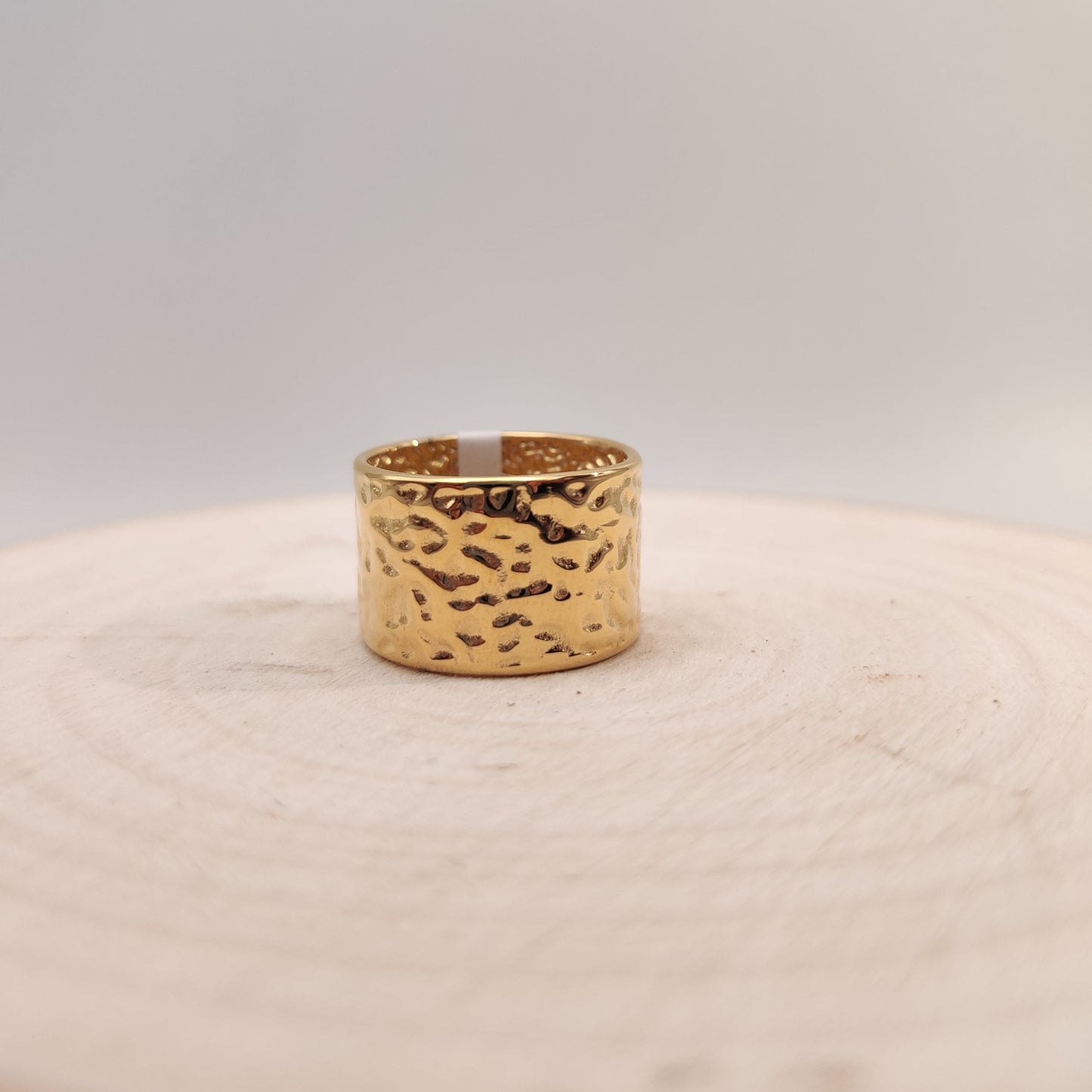 Lava band