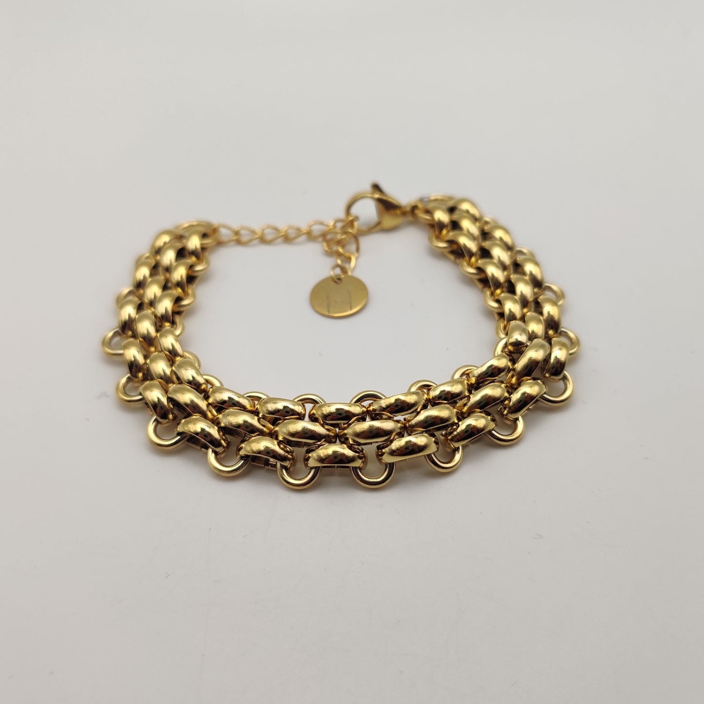 Linked up bracelet