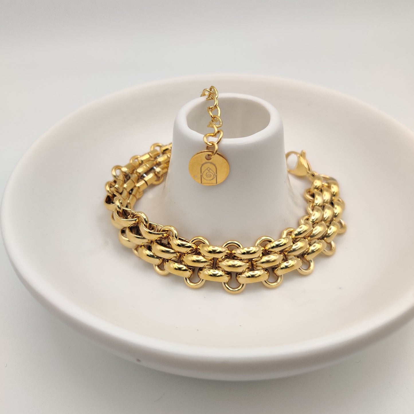 Linked up bracelet