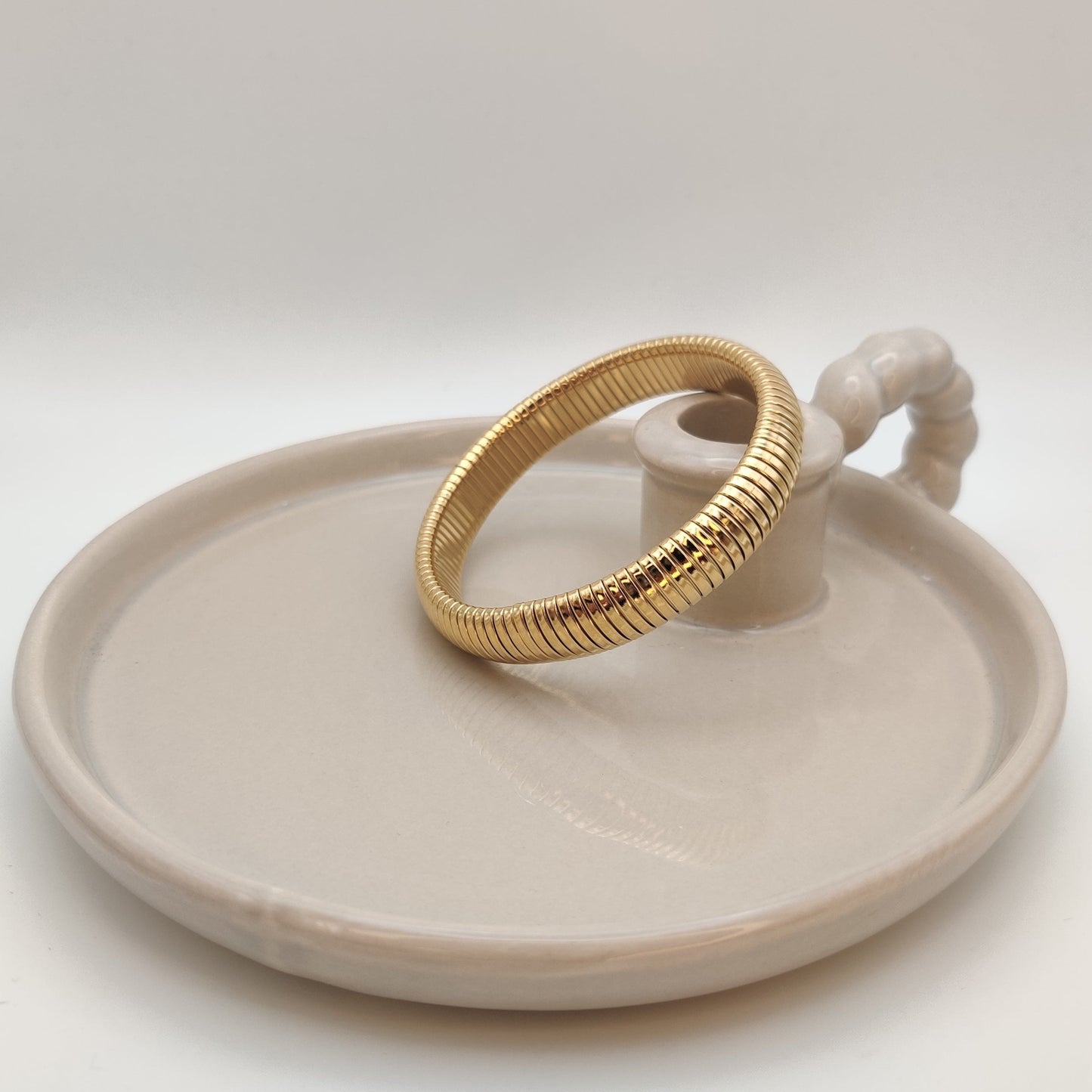 Stretch bangle