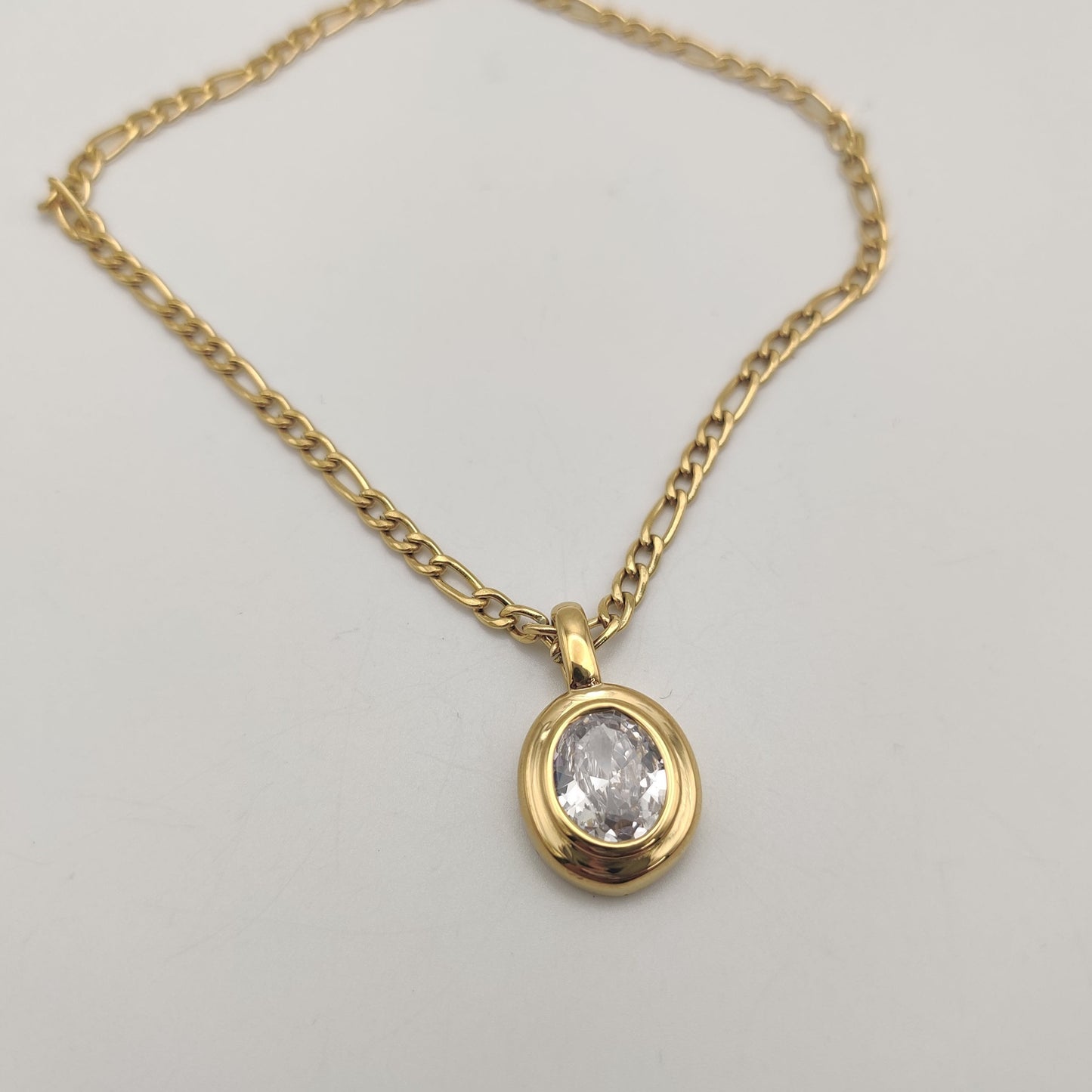 Iris necklace
