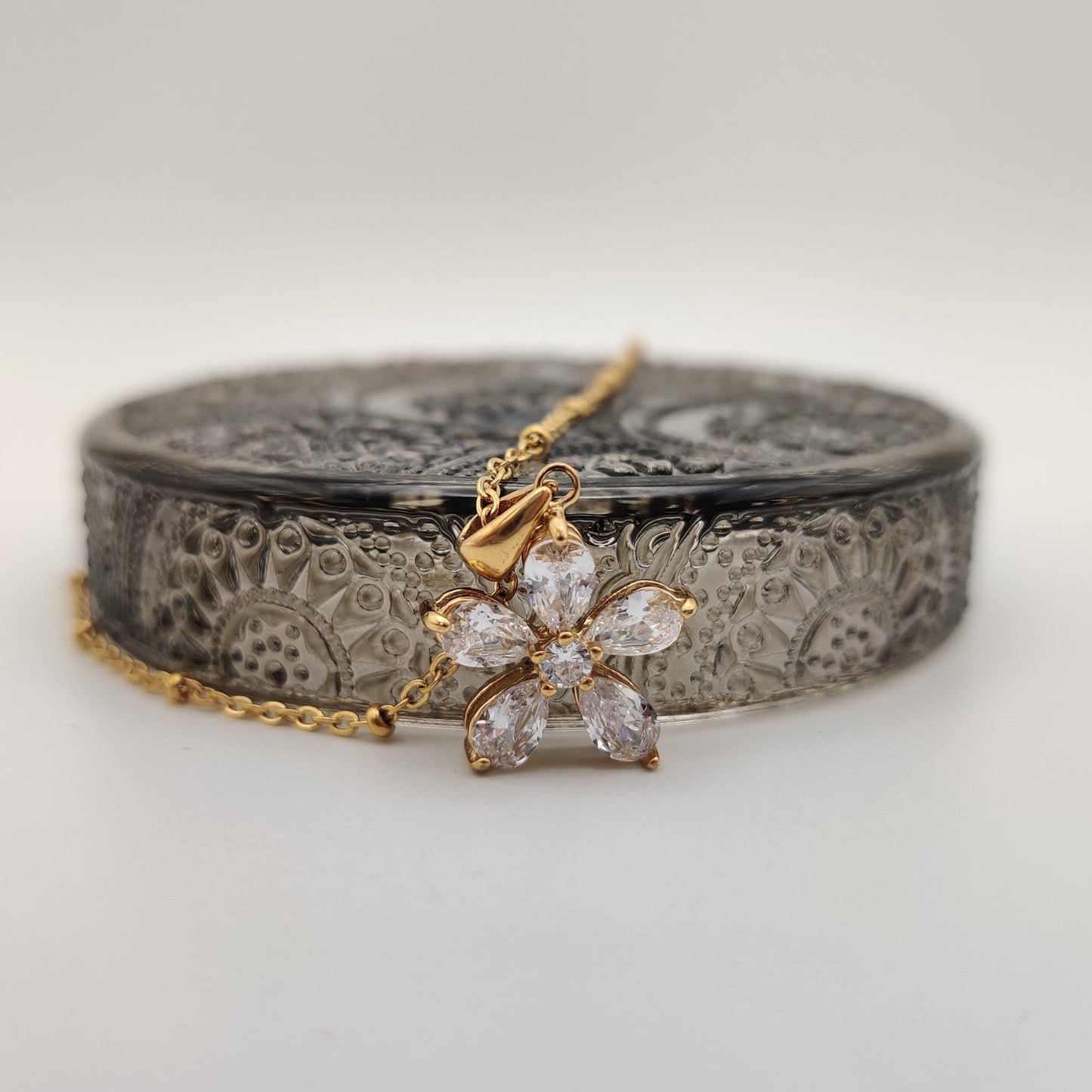 Jasmine necklace