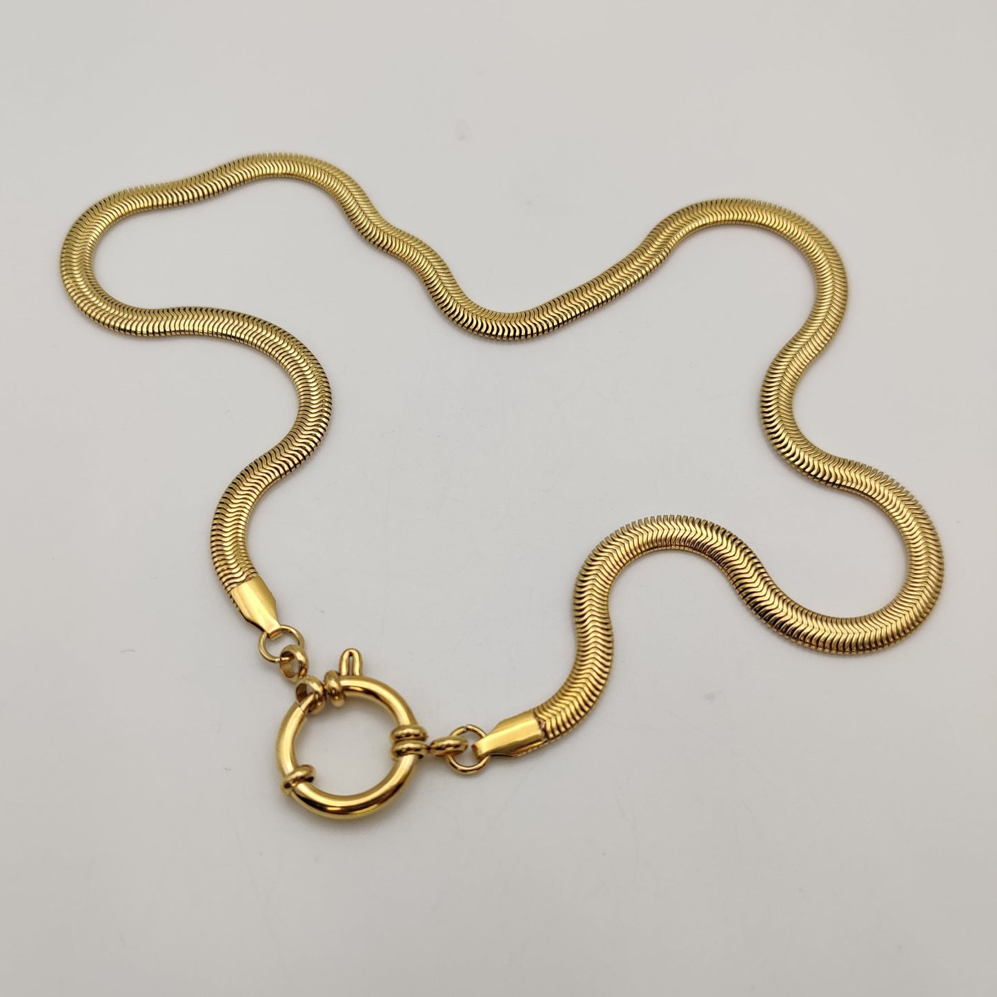 Serpentine charm chain