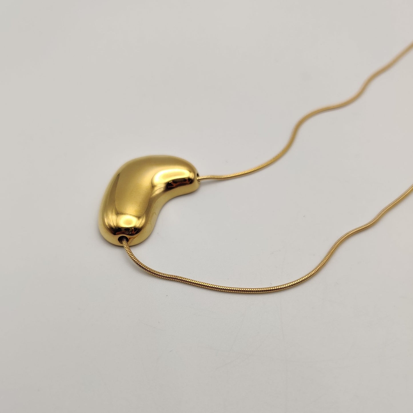 Heartbean necklace