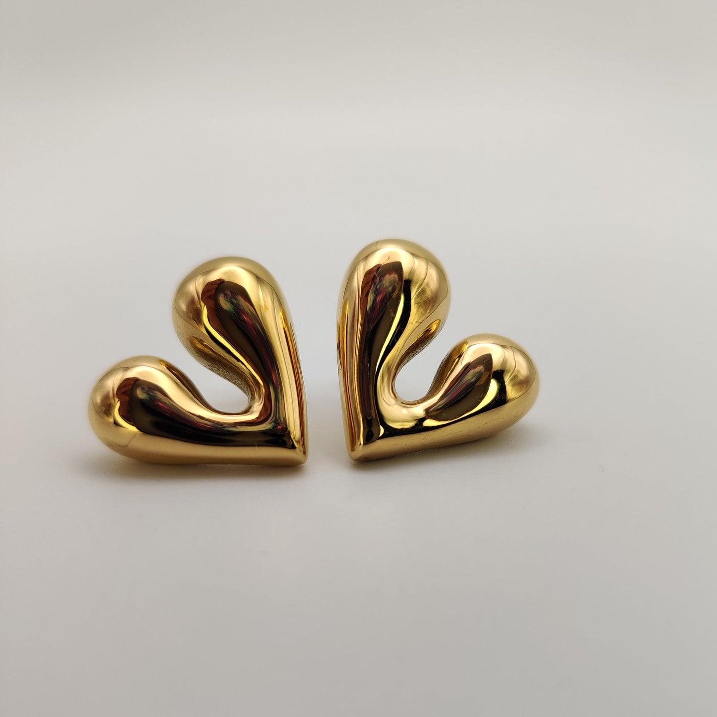 Drop of Love studs