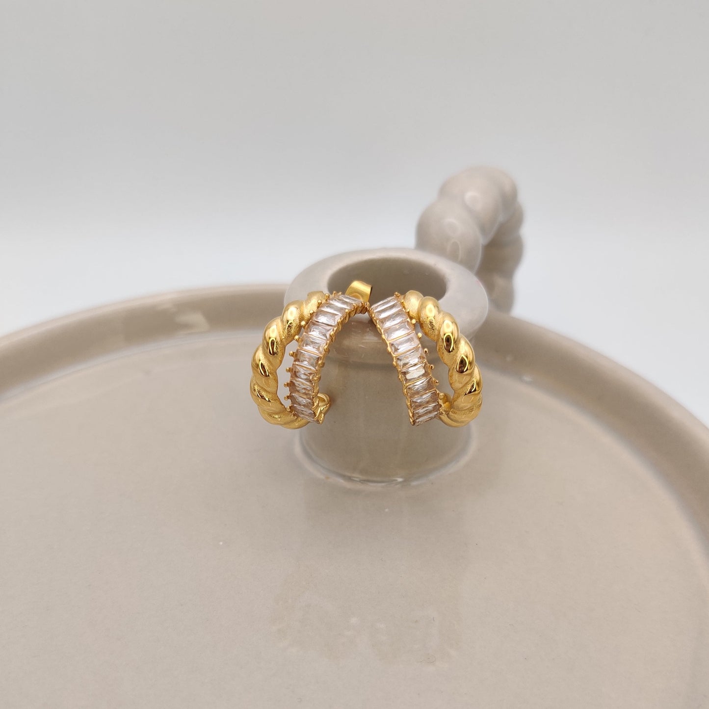 Split Brilliance studs