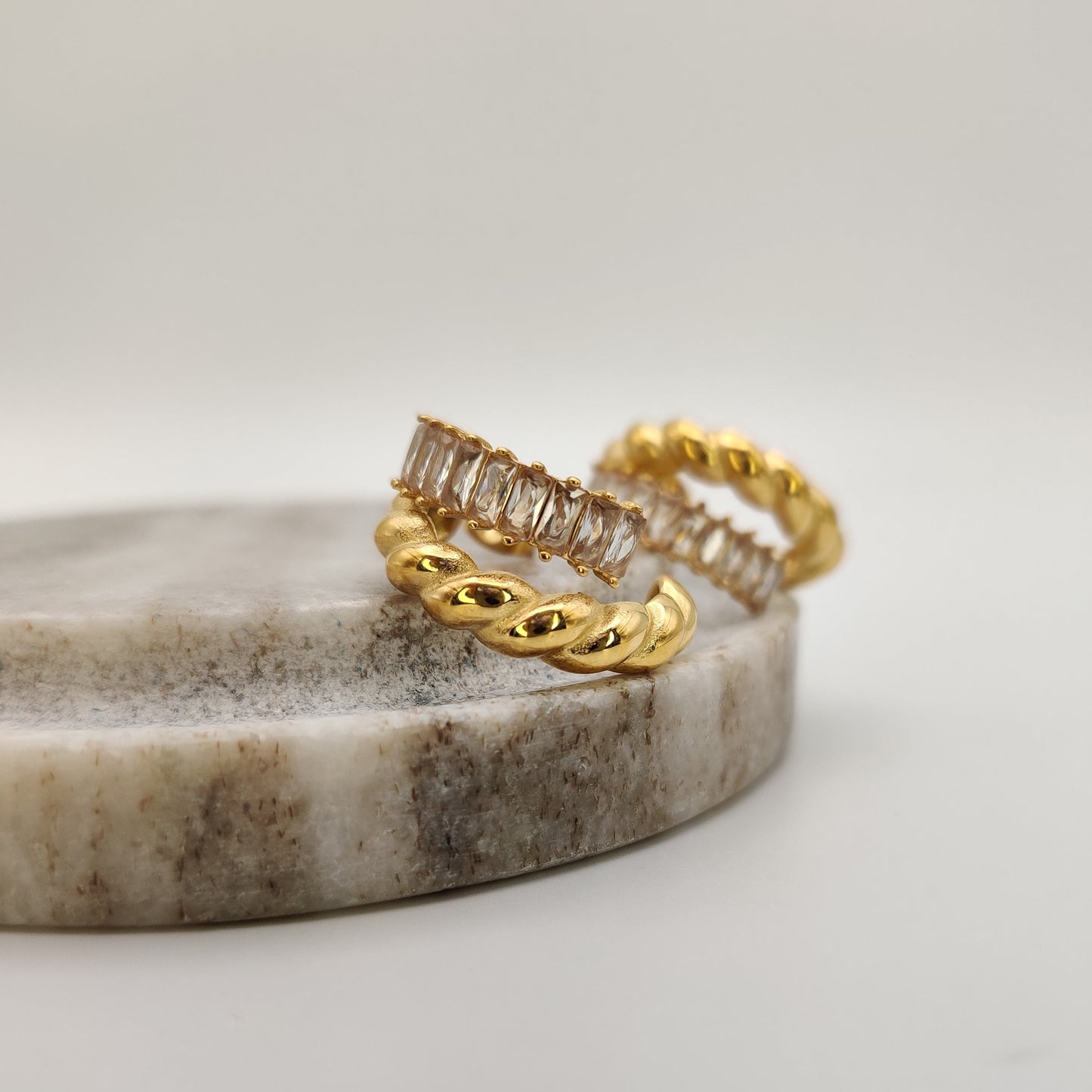 Split Brilliance studs