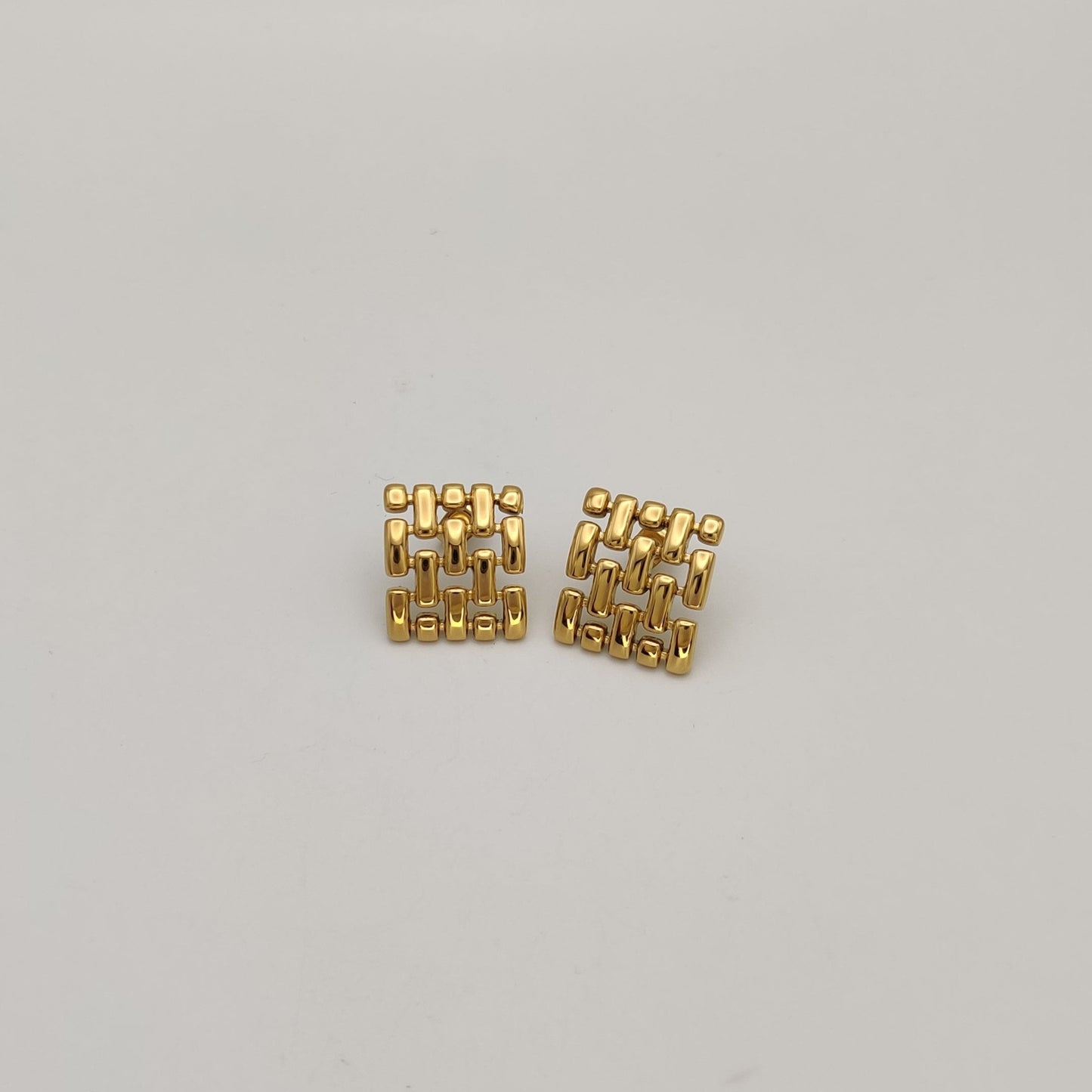 Weave studs