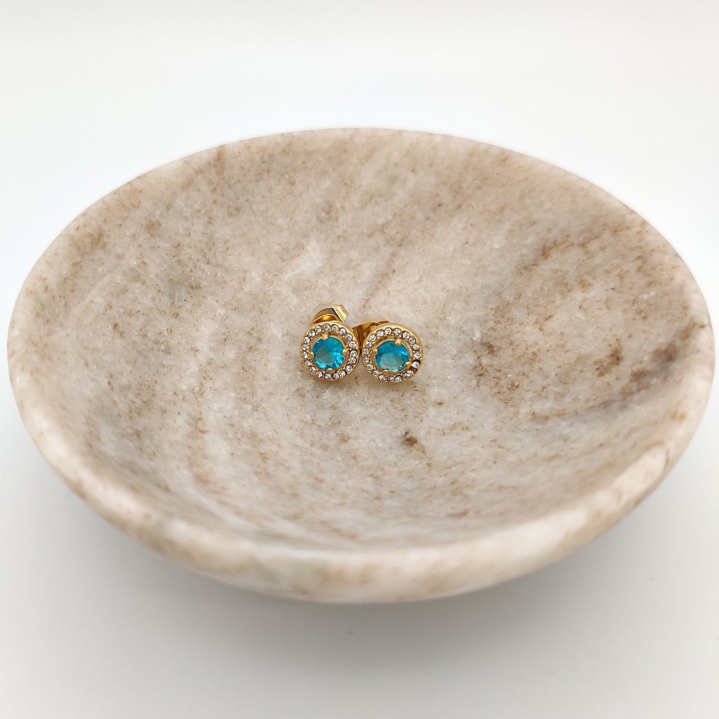 Halo studs