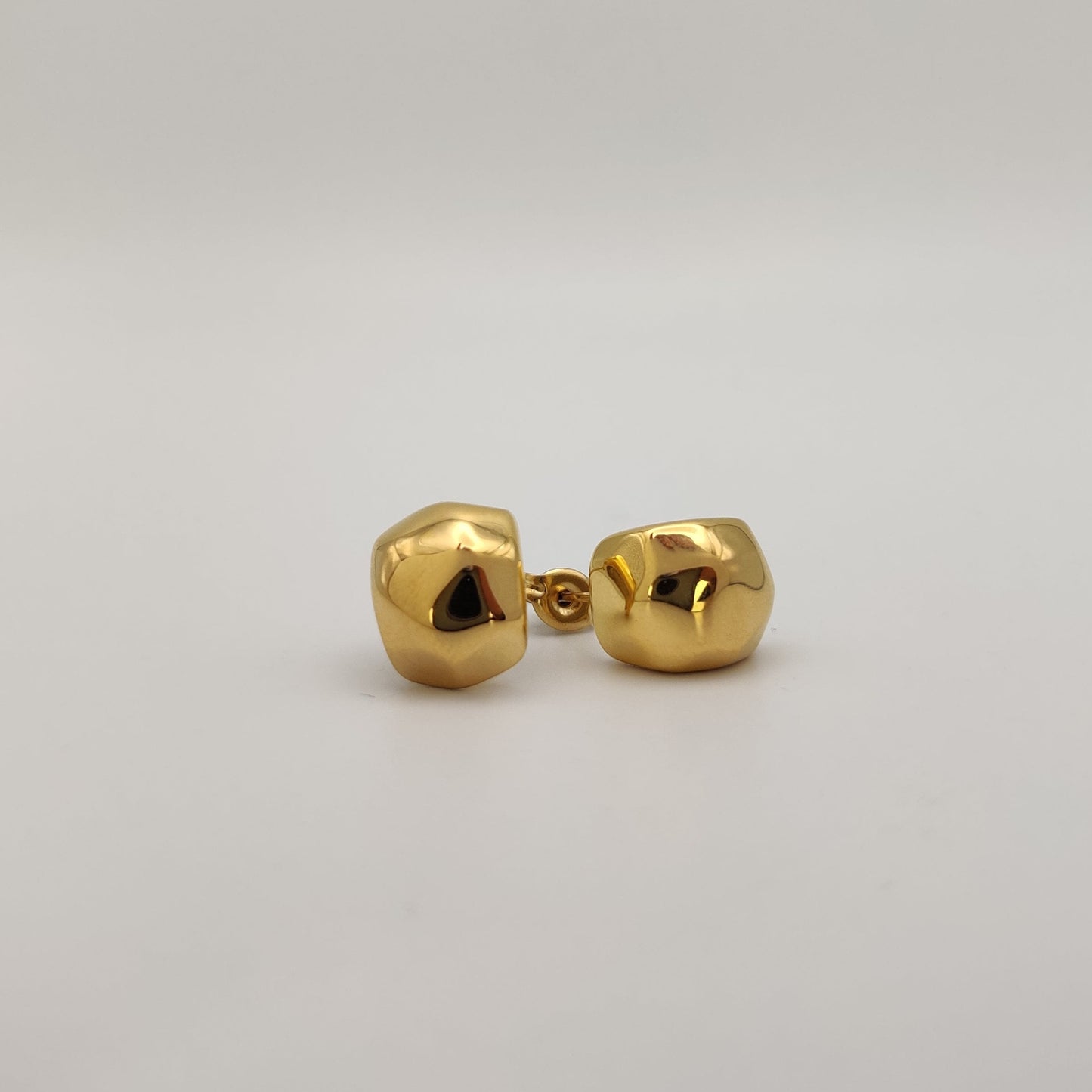 Geo studs