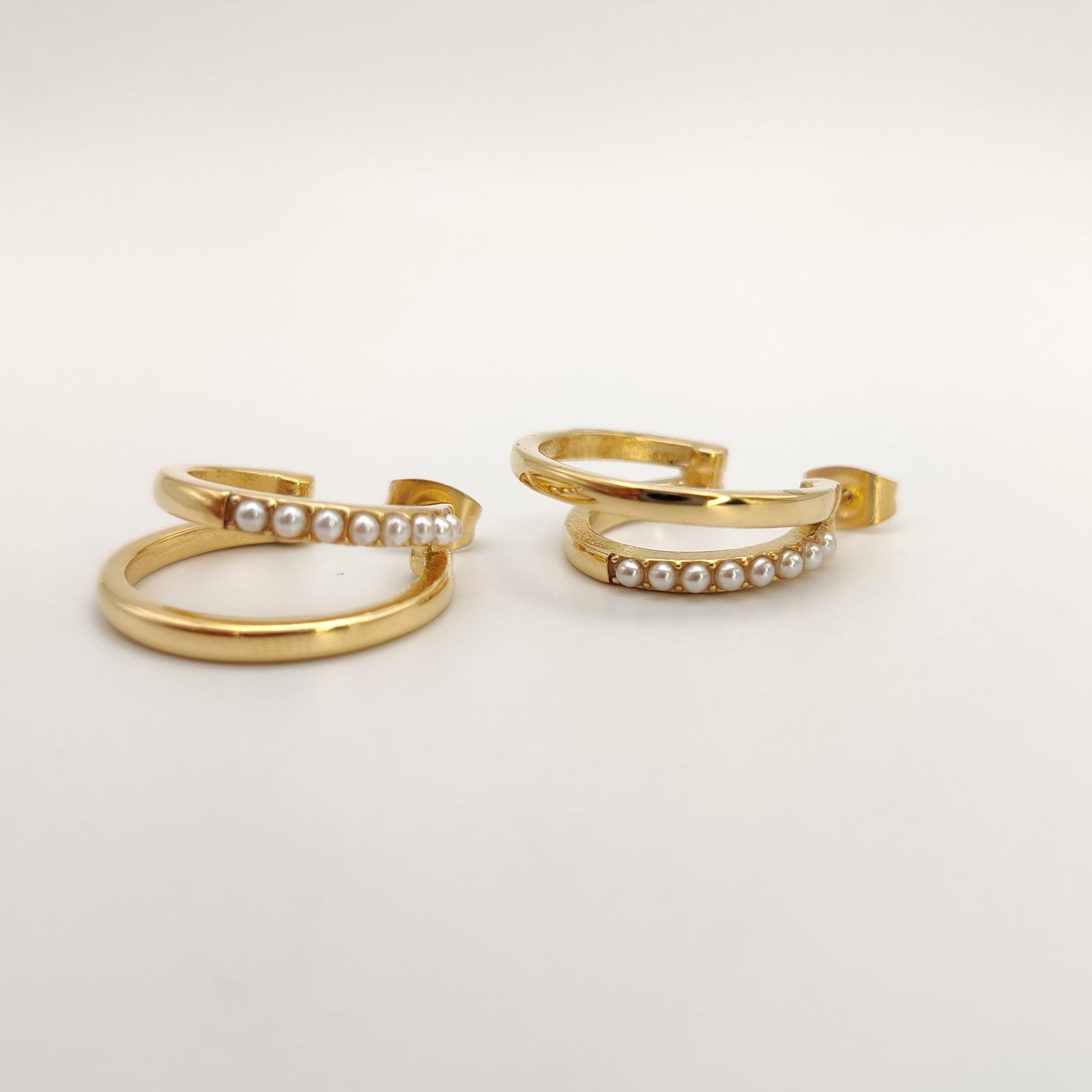 Margot hoops
