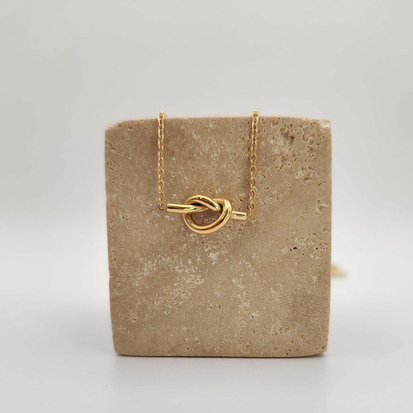 Knotted Bar necklace