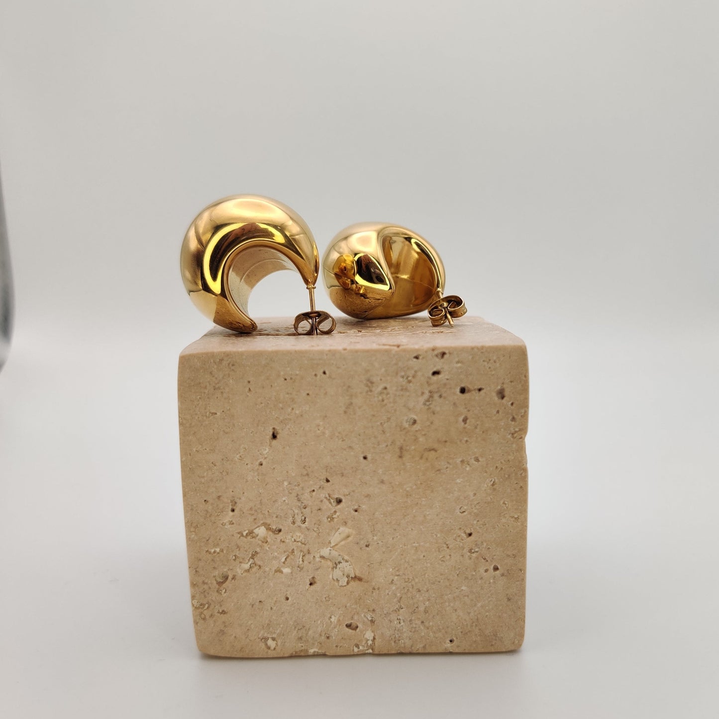 Crescent Dome studs