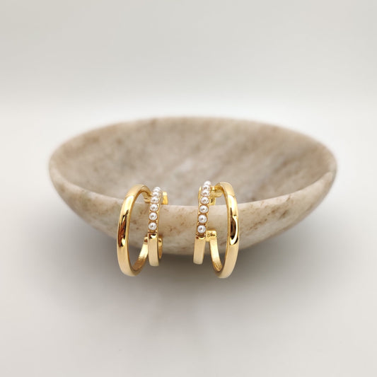 Margot hoops
